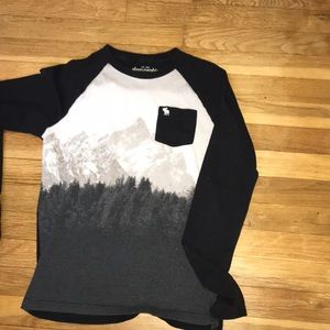 New Hollister’s kids long sleeve shirt